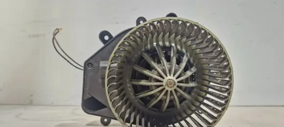 Skoda Superb B5 (3U) Heater fan/blower 8d1820021
