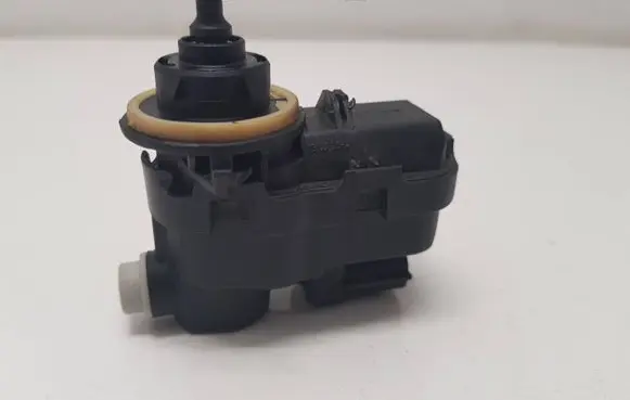 Nissan Qashqai Headlight level adjustment motor 92001203