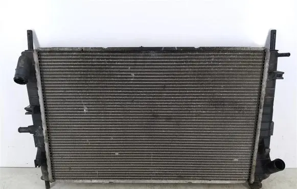 Ford Mondeo Mk III Coolant radiator