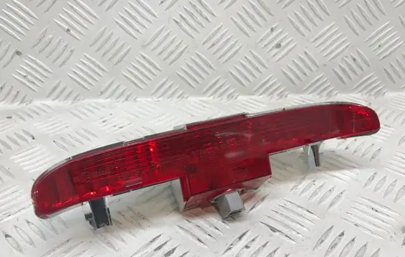 Honda Accord Third/center stoplight 0509243