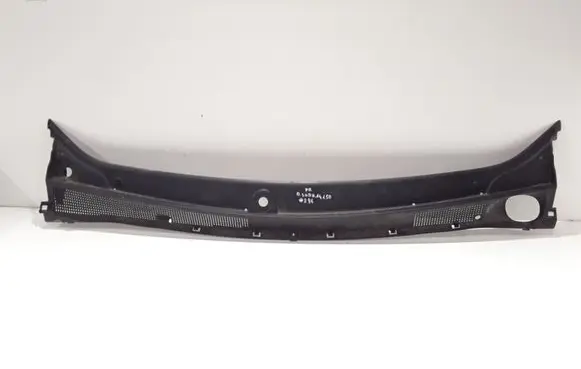 Dacia Sandero Wiper trim 668114438R
