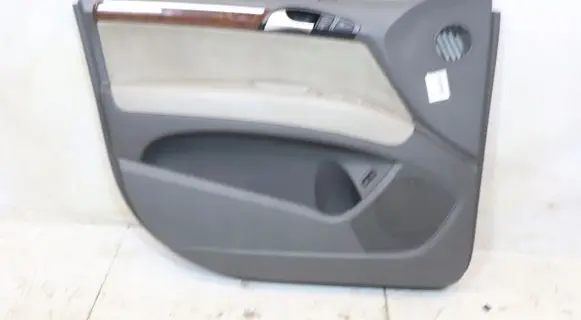 Audi Q7 4L Front door card panel trim 4L1867105A