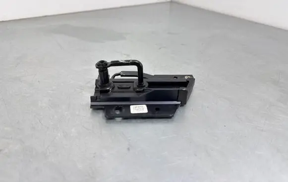 Audi A4 S4 B9 Engine bonnet/hood lock/latch loop/hook 8W0823185C