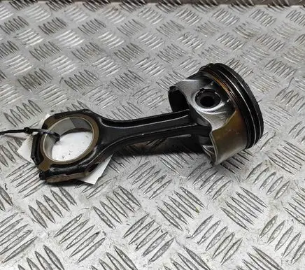Mercedes-Benz CLS C218 X218 Piston A2780300520 A2780301117