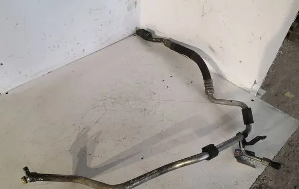 Air conditioning (A/C) pipe/hose