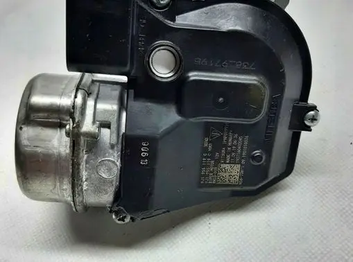 Front wiper linkage and motor