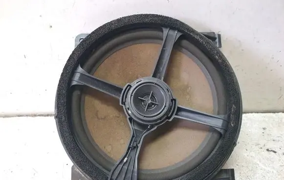 Volvo S70 V70 V70 XC Parcel shelf speaker 8633574