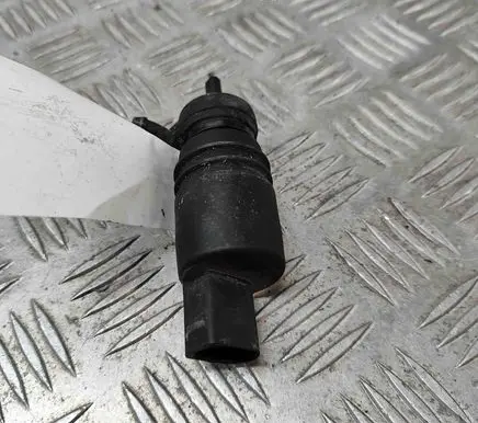 Porsche 911 996 Windscreen/windshield washer pump 99662817200