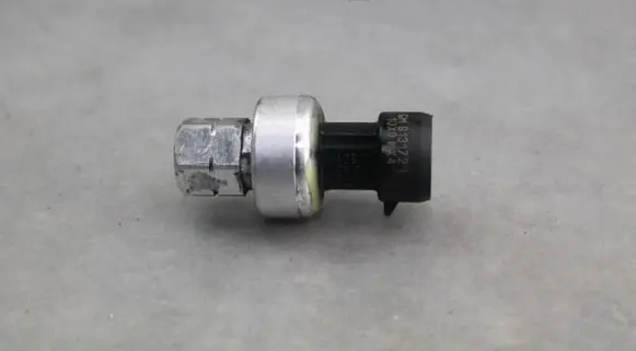 Saab 9-3 Ver2 Air conditioning (A/C) pressure sensor 9131721
