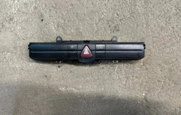 Mercedes-Benz Sprinter W906 Hazard light switch A9065450507