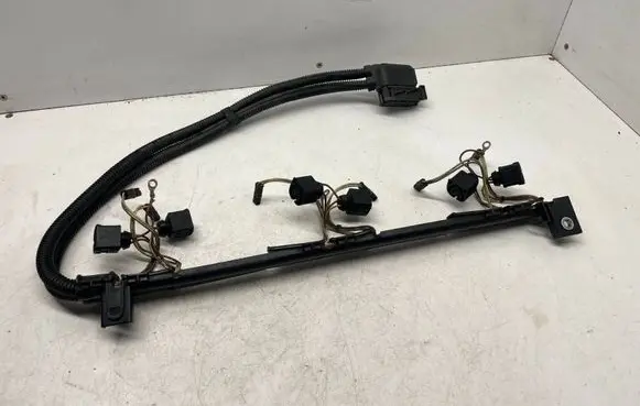BMW X5 E70 Fuel injector wires 7589639 58650910
