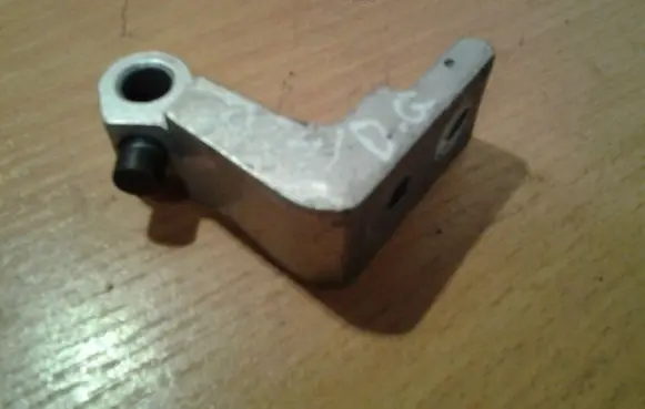 Audi A8 S8 D3 4E Rear door upper hinge XS42104