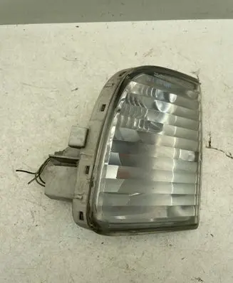 Toyota RAV 4 (XA20) Front bumper turn signal E46526 4222