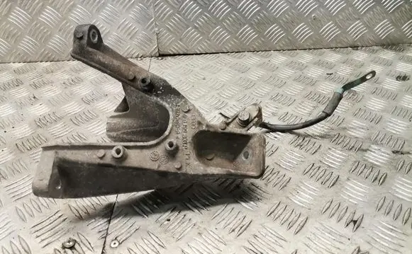 Audi A6 S6 C6 4F Engine mounting bracket 4f0199308p
