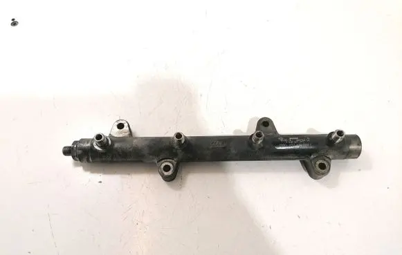 Audi A8 S8 D3 4E Fuel main line pipe 057130089C