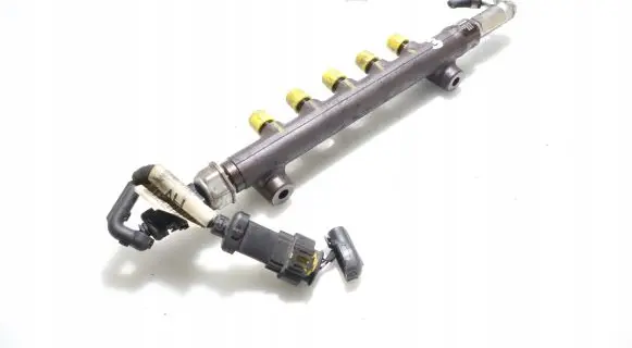 Opel Insignia B Fuel main line pipe