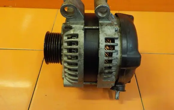 Land Rover Range Rover Sport L320 Generator/alternator 3MB80