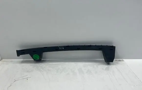 Opel Mokka Front door window/glass frame 20782961