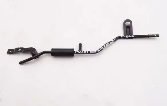 Volkswagen PASSAT B8 Engine coolant pipe/hose 5Q0121064BB