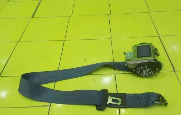 Audi TT Mk1 Front seatbelt 560547200D BEZPIECZENSTWA