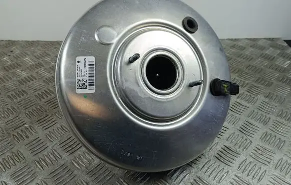 Nissan X-Trail T33 Brake booster 460076RR0A