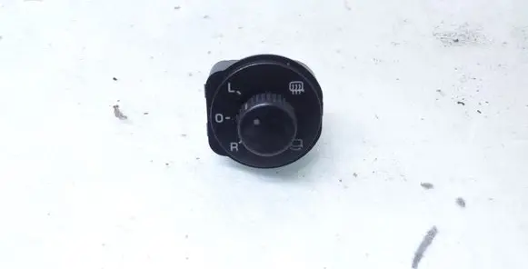 Skoda Octavia Mk2 (1Z) Wing mirror switch 1Z1959565F