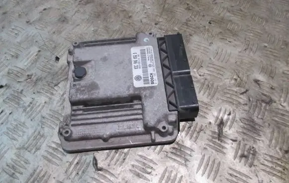 Volkswagen Golf V Engine control unit/module 03C906056B 1039S03676 0261S02008