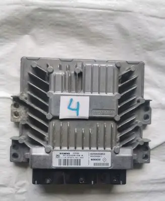 Renault Modus Engine control unit/module 8200592611