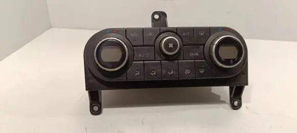 Nissan Qashqai+2 Climate control unit 27500JD45C
