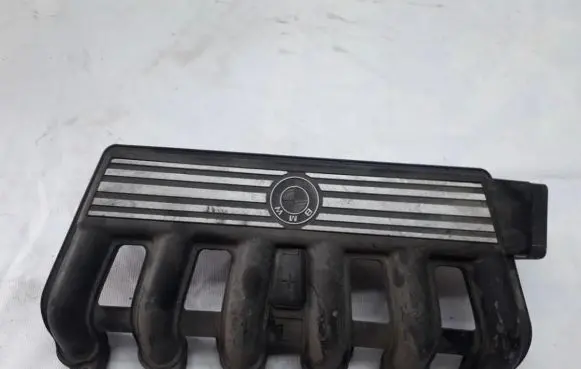 BMW 5 E39 Intake manifold 2248533 2246179