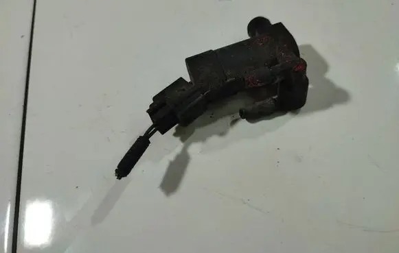 Ford Mondeo MK IV Windscreen/windshield washer pump
