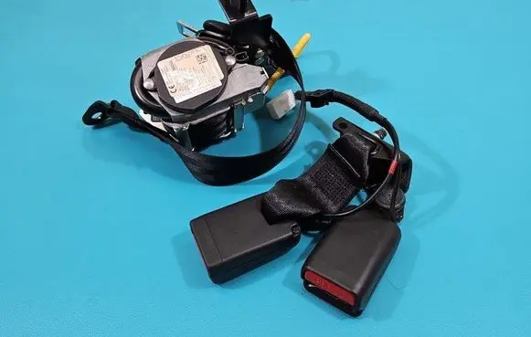 KIA Optima Rear seatbelt 89810-D4700 IMPRK1448370
