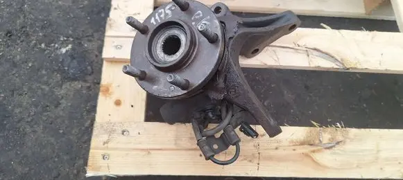 Hyundai Tucson JM Front wheel hub