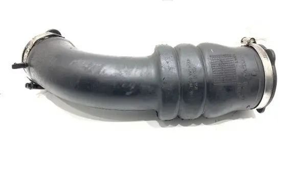 Volvo V70 Intercooler hose/pipe 08692401