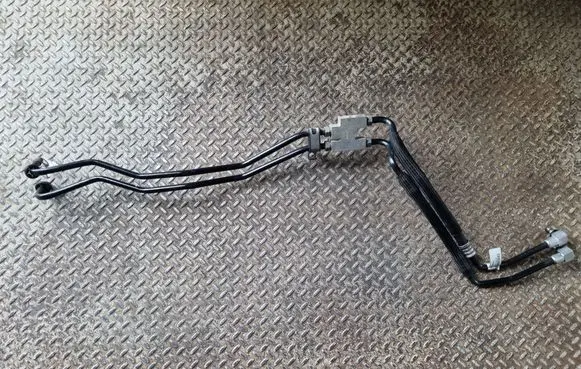 Dodge Challenger Gearbox oil cooler pipe/hose 52014762AA 55111280AF