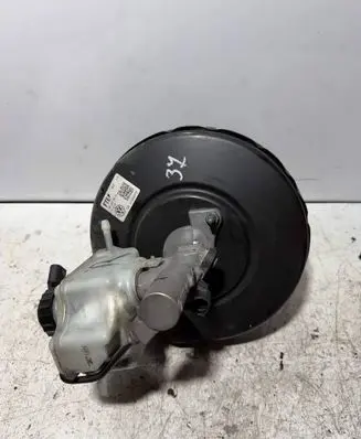 Volkswagen Golf VI Brake booster 1K1614105