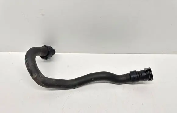 Engine coolant pipe/hose