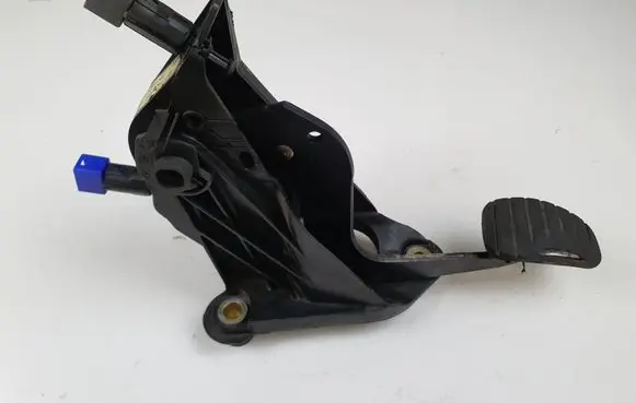 Clutch pedal