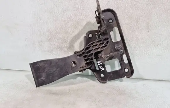 Audi A5 Sportback 8TA Engine bonnet/hood lock/latch loop/hook 8T0823480