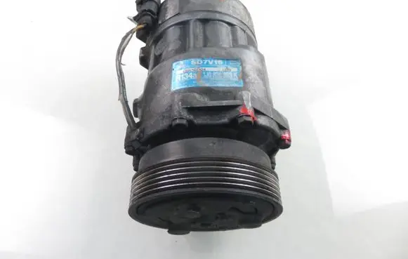 Seat Leon (1M) Air conditioning (A/C) compressor (pump) 1J0820803K