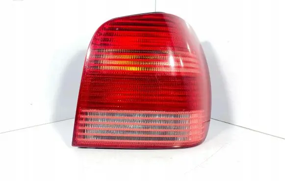 Volkswagen Polo III 6N 6N2 6NF Rear/tail lights