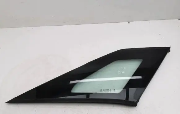 Peugeot 3008 II Rear side window