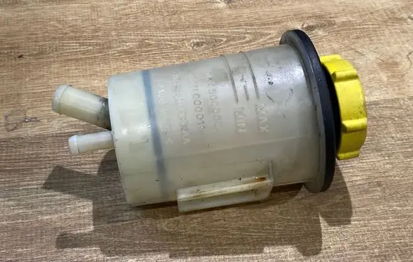 Jaguar XF X260 Power steering fluid tank/reservoir YC153R700A