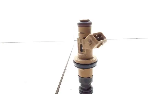 Volvo S80 Fuel injector 9125821