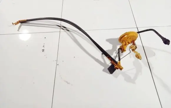 BMW 7 E65 E66 Fuel level sensor 6760931