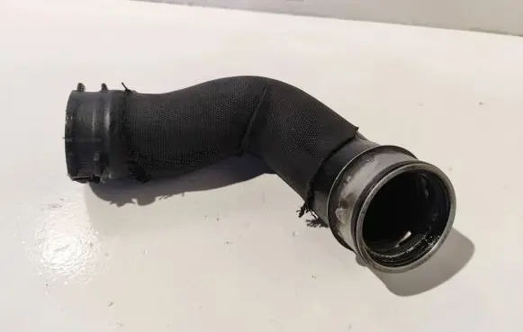 Audi A4 S4 B7 8E 8H Intercooler hose/pipe