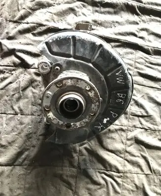 Volkswagen PASSAT B6 Front wheel hub spindle knuckle