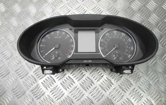 Speedometer (instrument cluster)