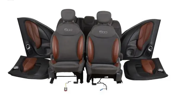 Fiat 500L Seat set
