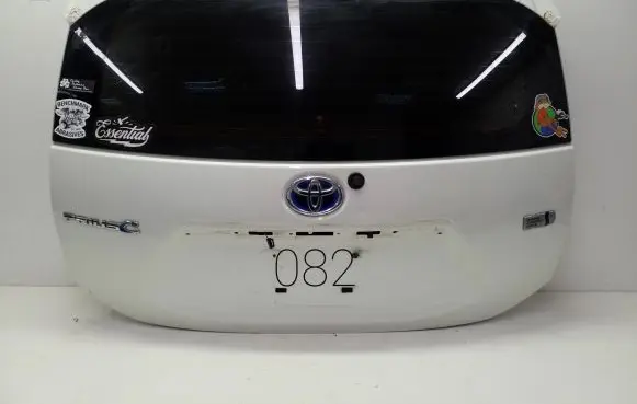 Toyota Prius c Tailgate/trunk/boot lid
